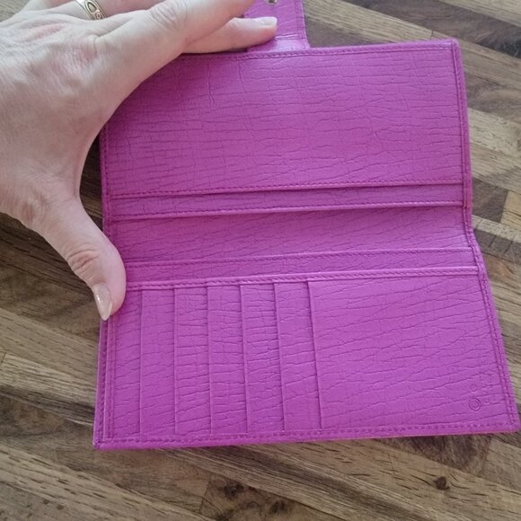 Gucci Leather Continental Wallet Purple with Silver Tone Hardware - Picture 3 of 10